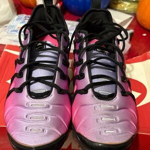 Nike Pink and Purple Athletic Shoes